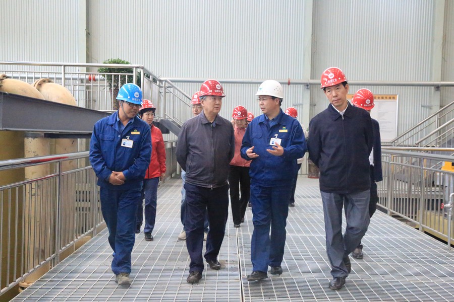 20-2016年5月，國家水利部原副部長朱登銓一行蒞臨金徽股份調(diào)研項目建設工作。.jpg